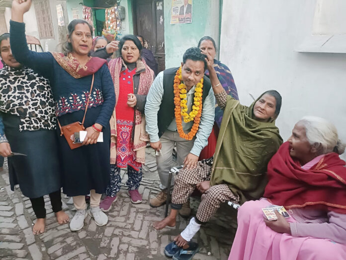 वार्ड नंबर 30 के निर्दलीय प्रत्याशी अश्वनी सैनी के धुआंधार प्रचार प्रसार