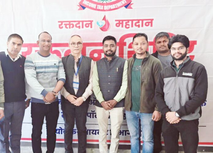 रक्तदान करें, जीवन बचाएं – एक बूंद खून, अनगिनत मुस्कान
