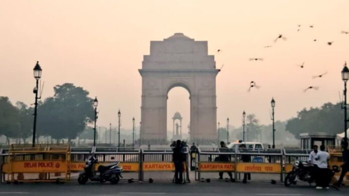 गर्मी और प्रदूषण का खतरा, दिल्ली की हवा में बसी है मुश्किलें