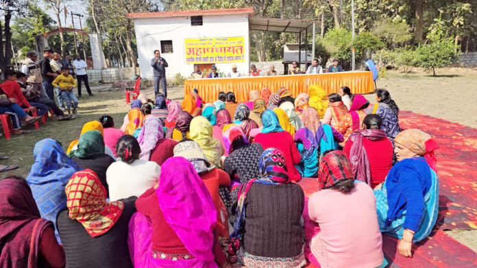 ग्रामीणों ने नए पर्यटन जोन के खिलाफ किया विरोध प्रदर्शन