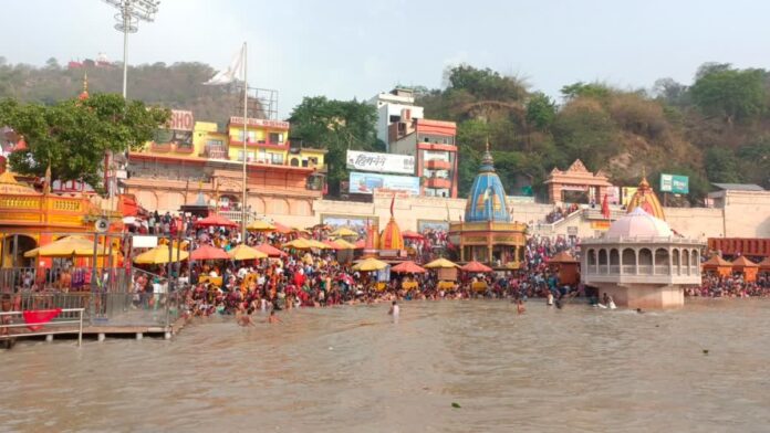 हरिद्वार की मर्यादा के लिए सख्त हुए अफसर