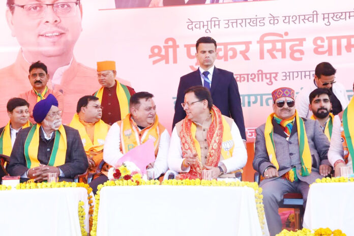 मुख्यमंत्री को धन्यवाद देते दीपक बाली की गर्वित मुस्कान
