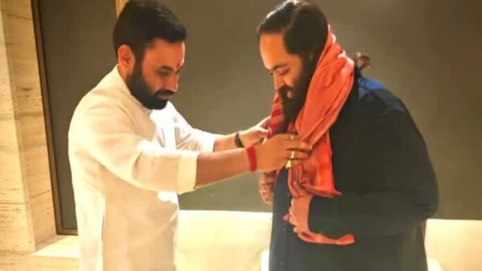 गंगा तट पर अंबानी श्रद्धा और सेवा संग दिखे