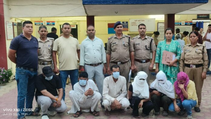 होटल में छापेमारी के दौरान पुलिस की ताबड़तोड़ कार्रवाई