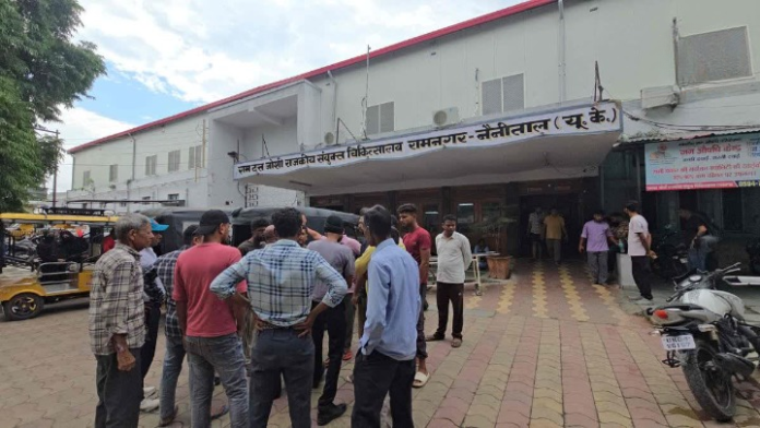 स्कूली बच्चों की चीख-पुकार से दहला हादसे का मंजर