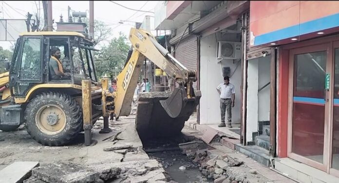 मेयर दीपक बाली की मौजूदगी में चला साफ़-सफाई अभियान