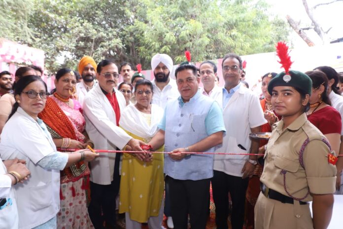 दीपक बाली ने किया स्वास्थ्य शिविर का भव्य उद्घाटन