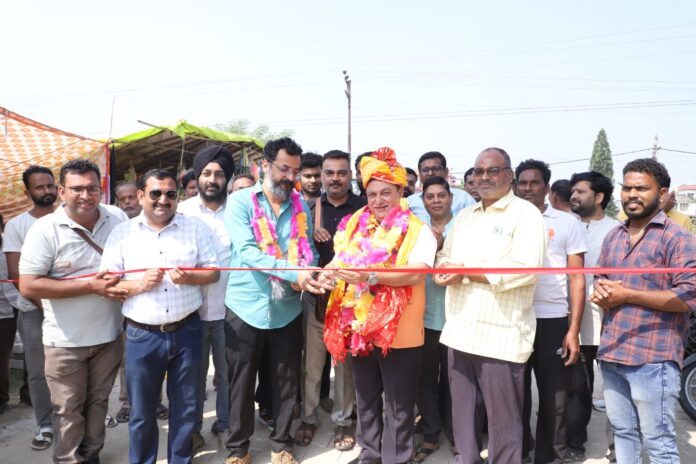 दीपक बाली ने जगाई रौशनी, सुरक्षा संग मनाई खुशियां