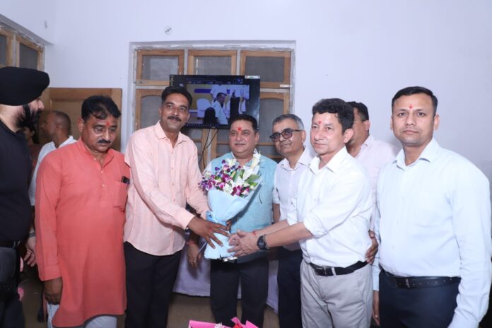 निःशुल्क स्वास्थ्य सेवाओं के साथ हर नागरिक का सुरक्षित भविष्य