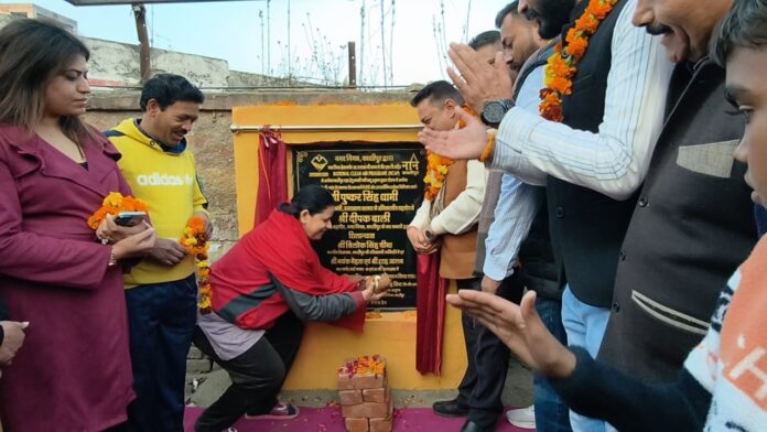 काशीपुर में विकास की दिशा, महापौर दीपक बाली का शिलान्यास।