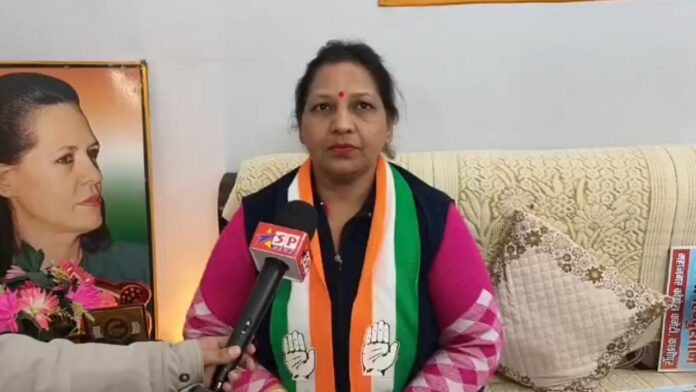 महानगर अध्यक्ष अलका पाल