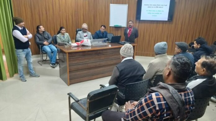आधुनिक तकनीक सीखते गन्ना किसान, बढ़ी उपज की नई उम्मीद