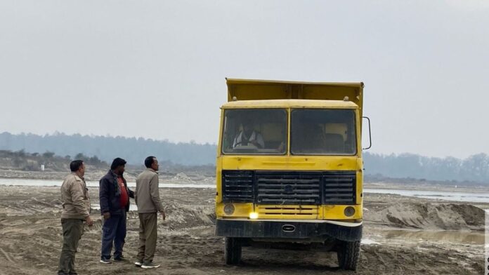 वन विभाग की निर्णायक कार्रवाई अवैध खनन रोकने में सफल
