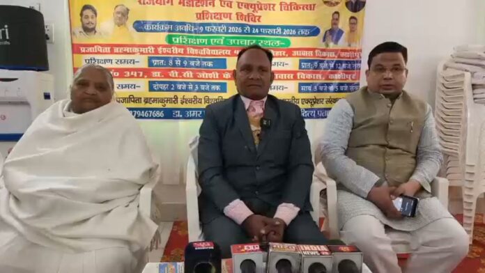 डॉ. अमर प्रताप सिंह ने स्वास्थ्य जागरूकता अभियान की दी जानकारी