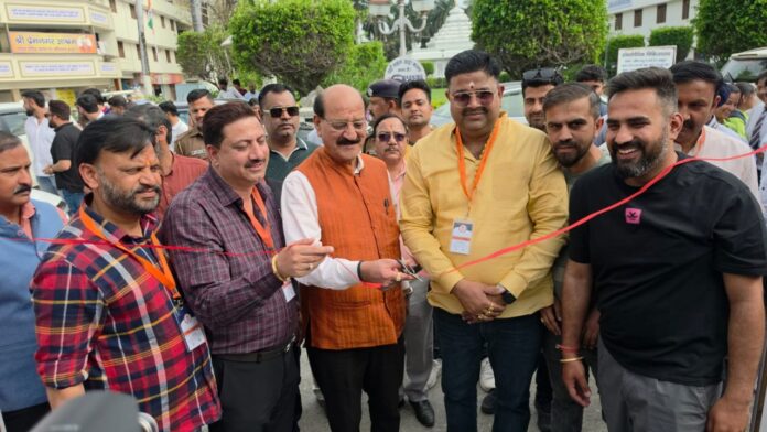कैबिनेट मंत्री सुबोध उनियाल ने फीता काटकर किया शुभारंभ