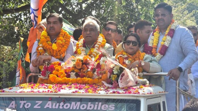 Gemini said मदन कौशिक के स्वागत में उमड़ा हरिद्वार का ऐतिहासिक जनसैलाब